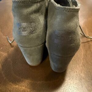 Toms Olive Ankle Boots